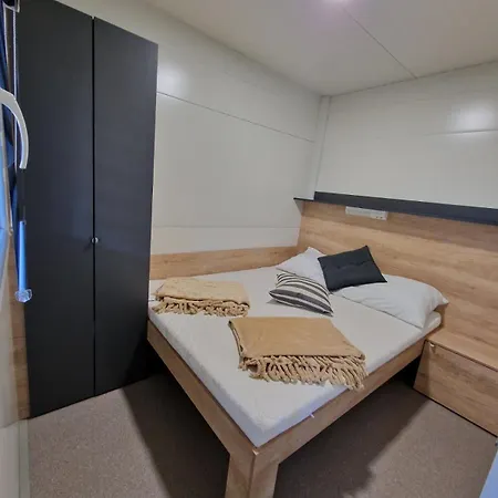 Mobilhomecharly * Privlaka (Zadar)